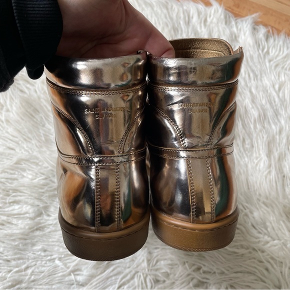 Saint Laurent SL/10H Signature Court Classic Metallic Leather High-Top Sneakers - Picture 7 of 12